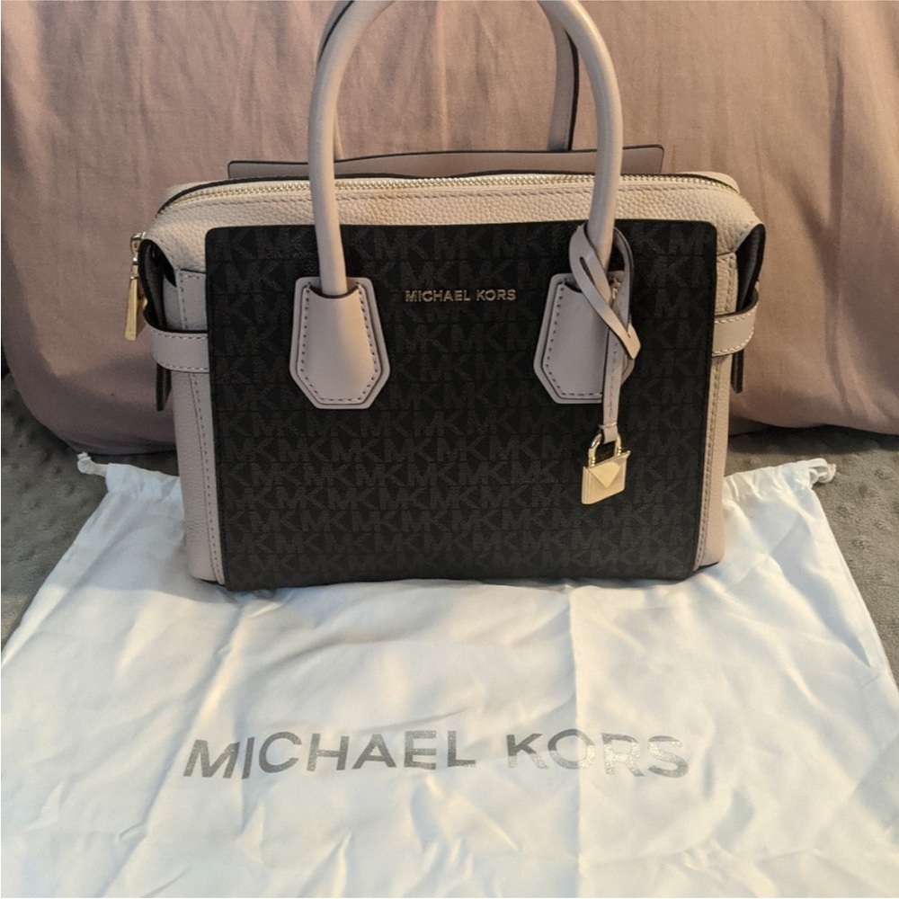 Michael Kors Belted Mercer Purse